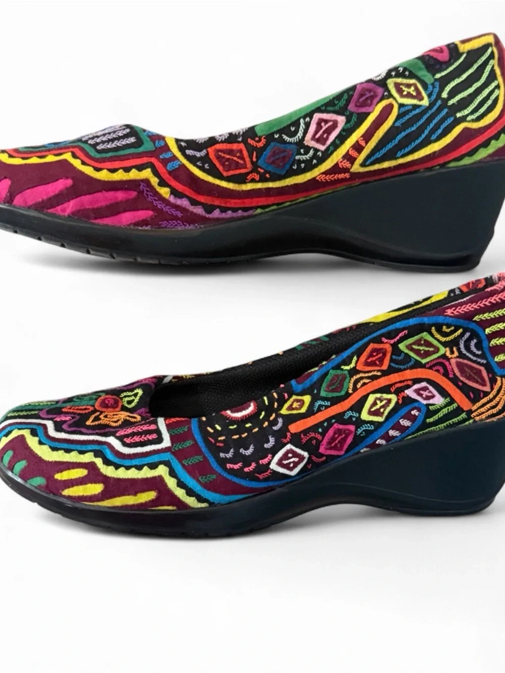 Mabacol International Embroidered Low Wedge Shoes Vibrant Boho Women’s 7.5 / 8